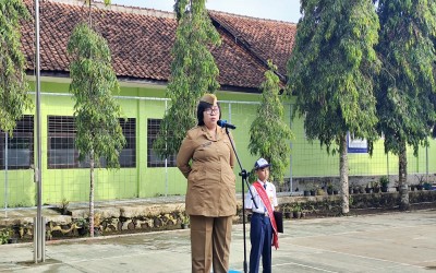 SMP Negeri 2 Dayeuhluhur Awali Semester Genap dengan Kegiatan
